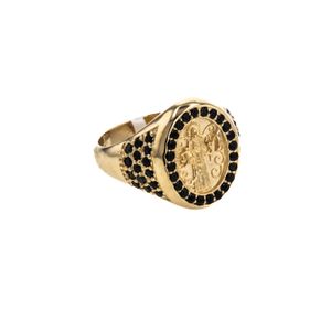 ANILLO CON PIEDRAS NEGRAS 18K