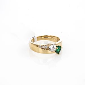 ANILLO GRADO CON ZIRCONES 18K