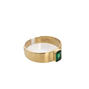 ANILLO CON PIEDRA VERDE 18K